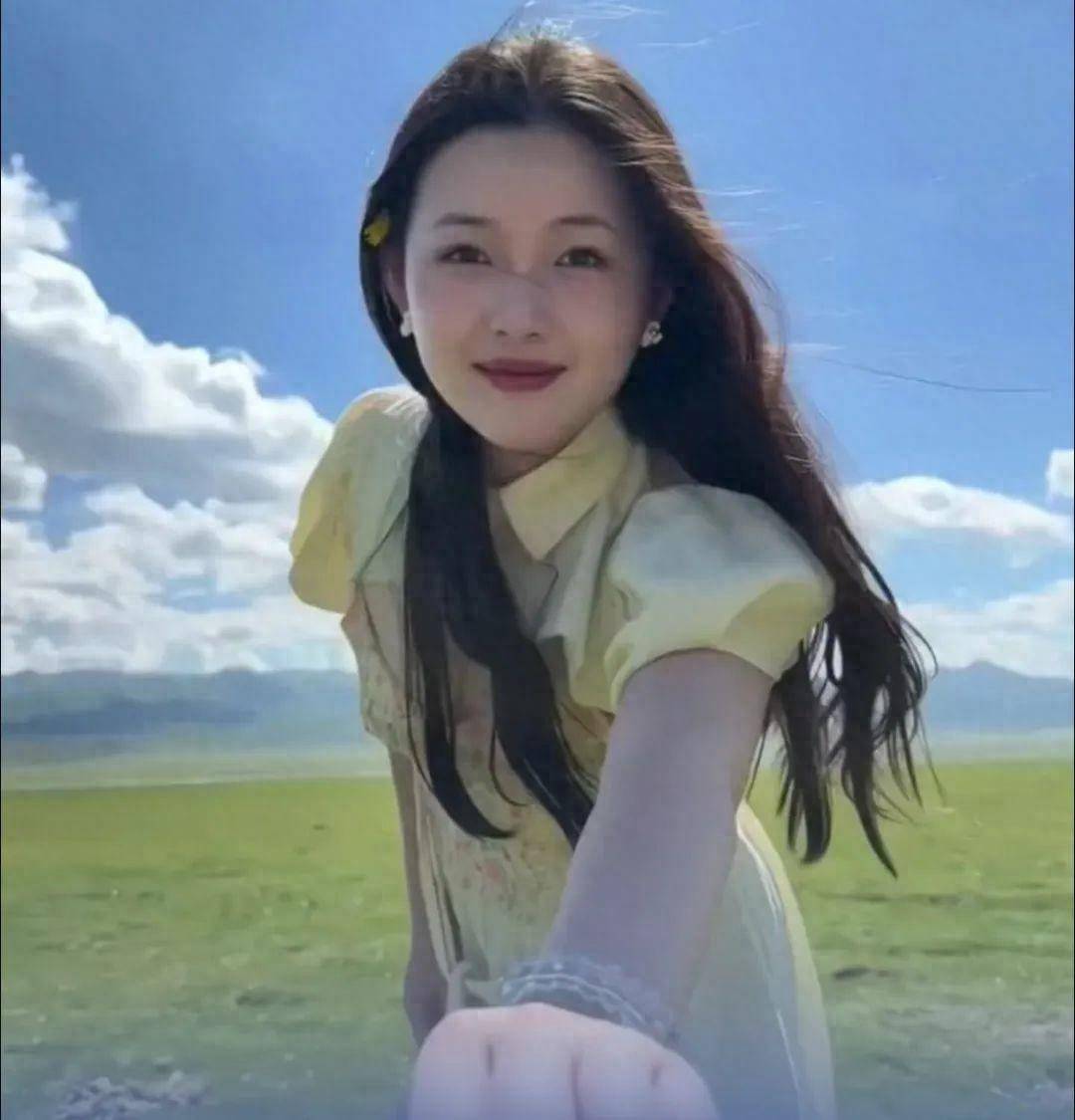 皇冠信用网如何开户_24岁女生酷似大S走红:没整容