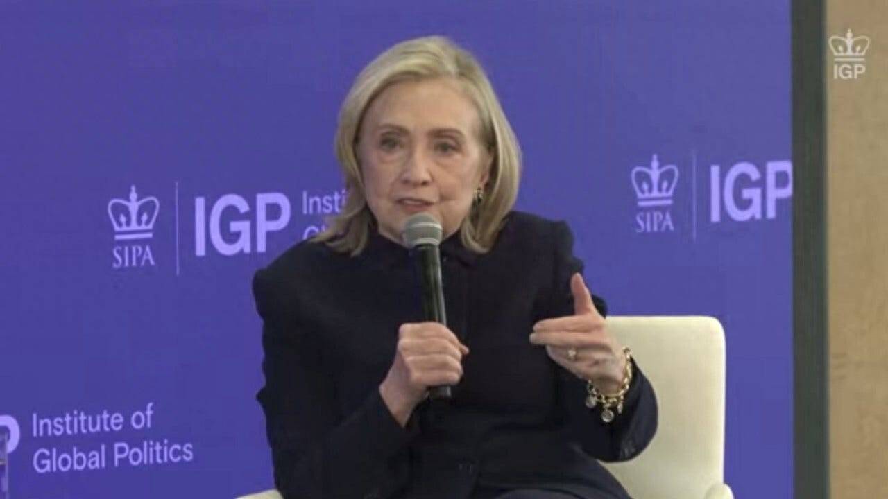 皇冠信用网会员_美国前国务卿希拉里通告全球皇冠信用网会员，中美俄将三分天下？特朗普算盘打得好，美国有人不乐意了