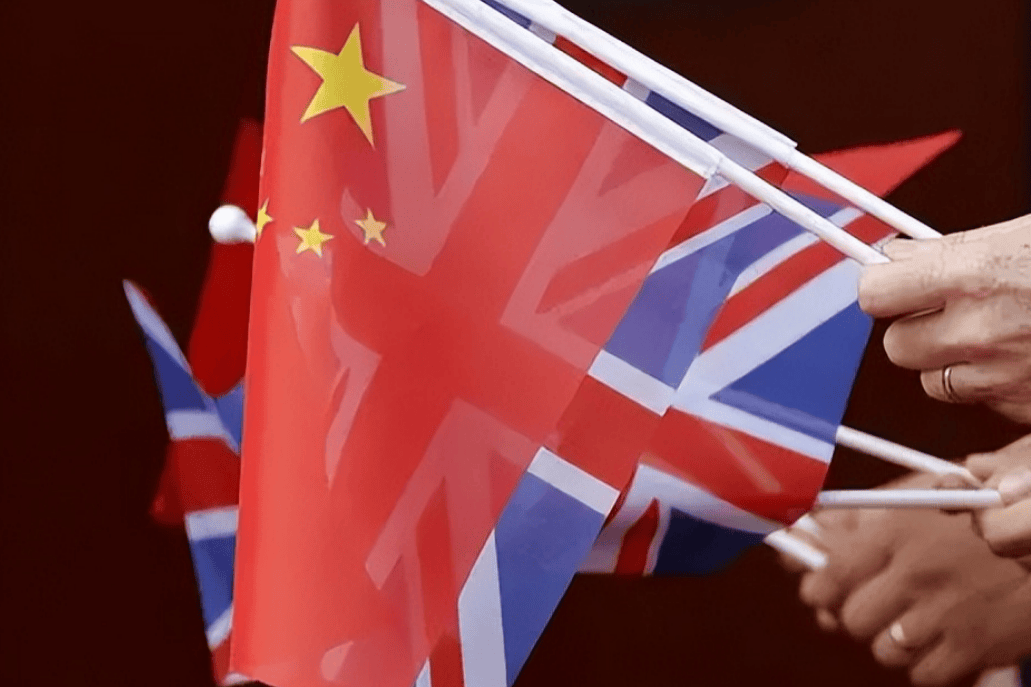 犹他爵士 vs 体斯顿火箭_中英再突发重大事情犹他爵士 vs 体斯顿火箭，斯塔默还未登机来华，中国使馆就对他发出一个警告！